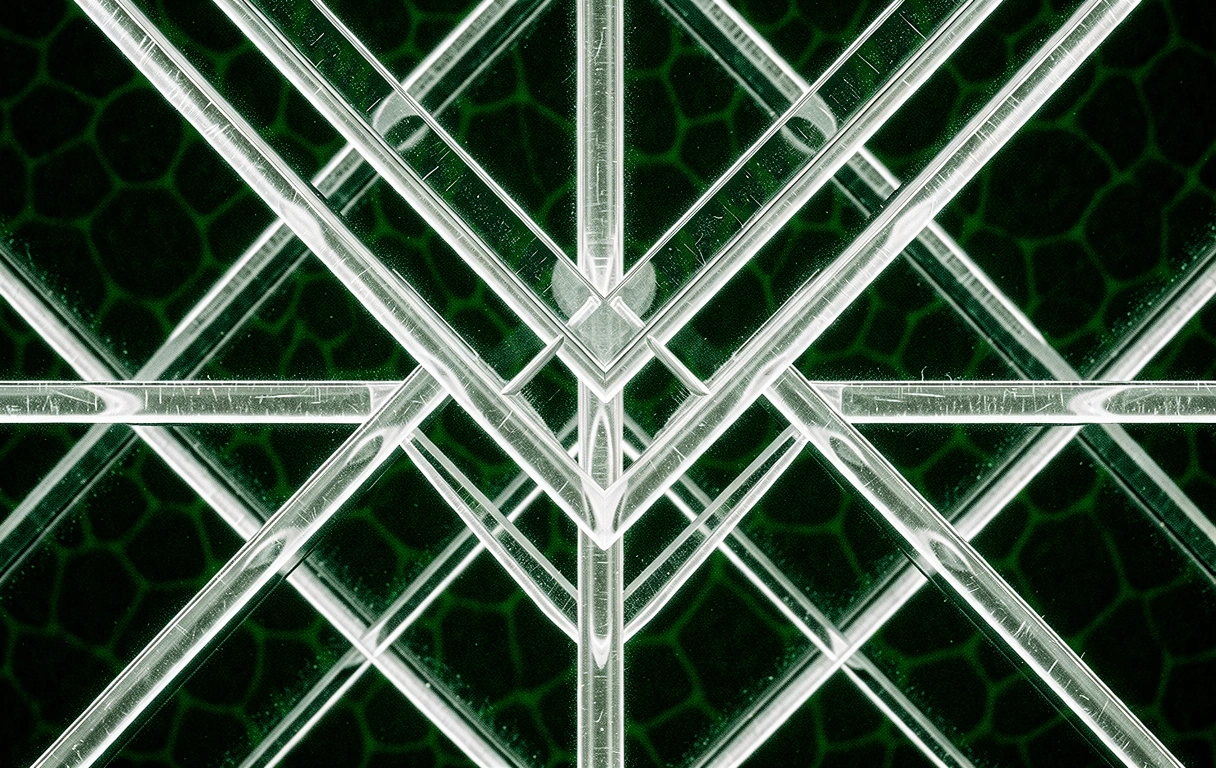 Structural precision of mineral crystals